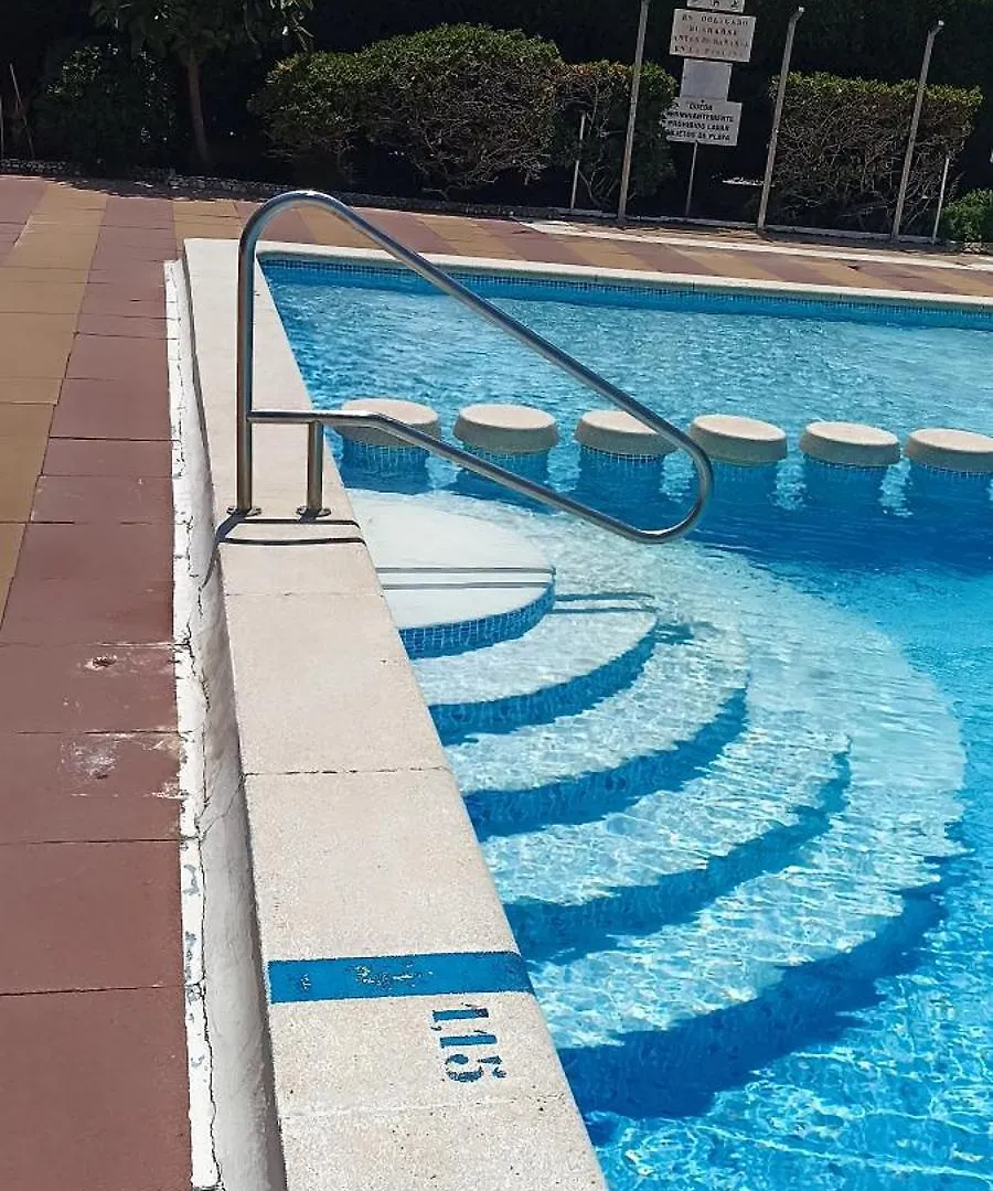 Calafell 5 Beach 0*,