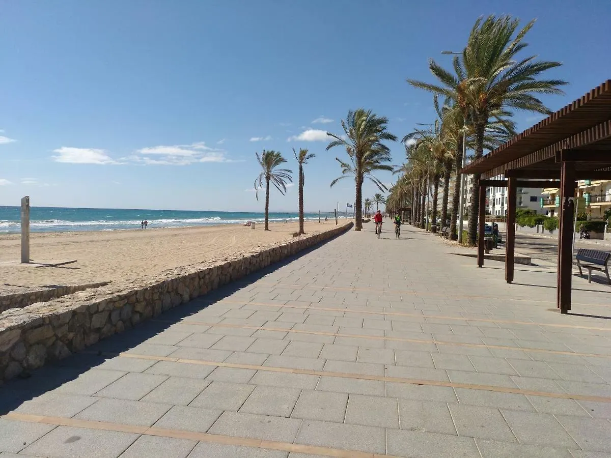 Calafell 5 Beach 0*,